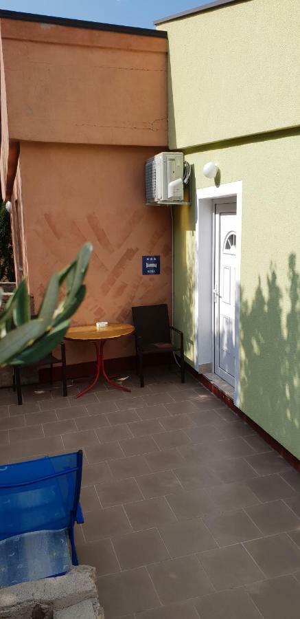 Apartments Vesna Ribarica Extérieur photo